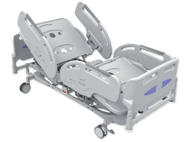 gima-44800-letto-elettrico-ad-altezza-variabile-3-snodi-portata-230-kg image 1