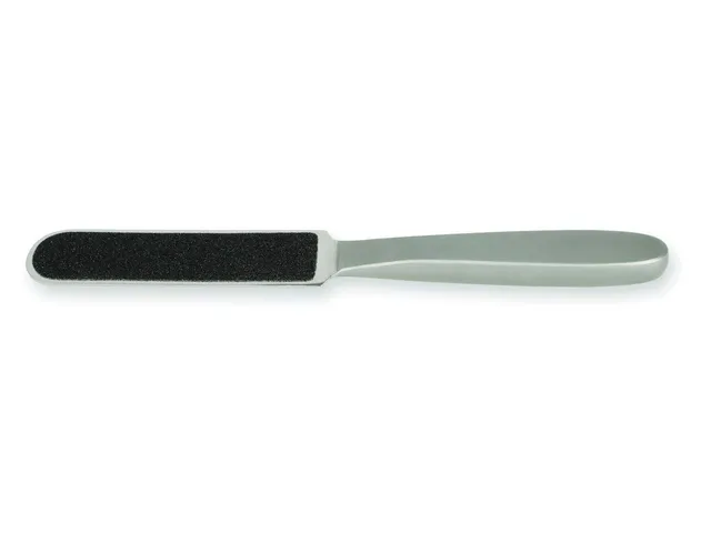 gima-raspa-doppi-per-piedi-21-5-cm-con-manico-in-metallo-lima-doppia-faccia-per- image 1
