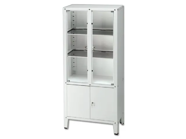 gima-27900-vetrina-value-a-4-ante-incernierate-in-vetro-temperato-armadio-medico image 1