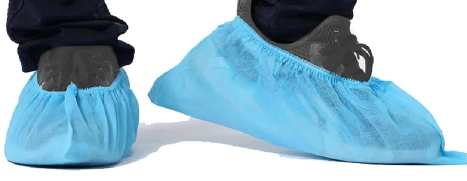 gima-calzari-monouso-in-materiale-leggero-17x40-cm-colore-azzurro-con-banda-elas image 1