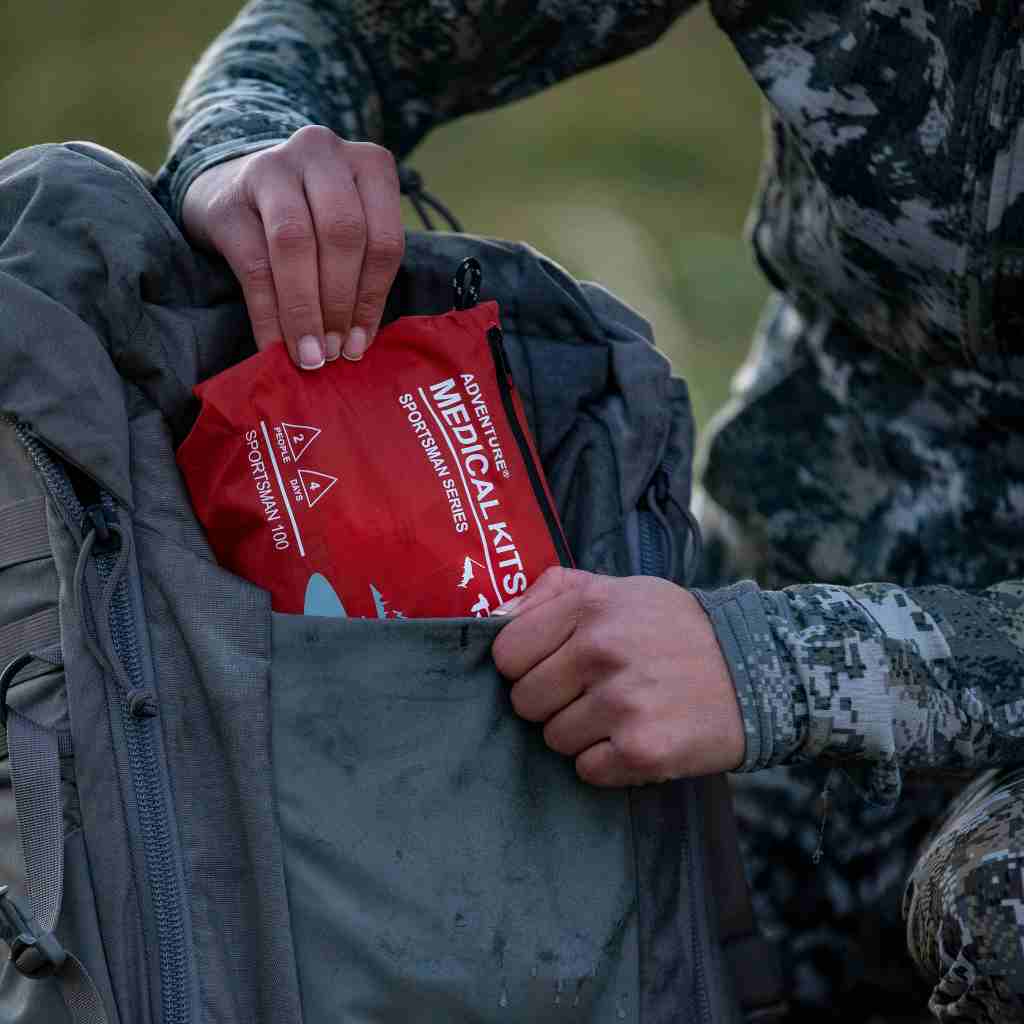 adventure-medical-kits-sportsman-100-kit-pronto-soccorso-da-caccia-e-pesca-imper image 6