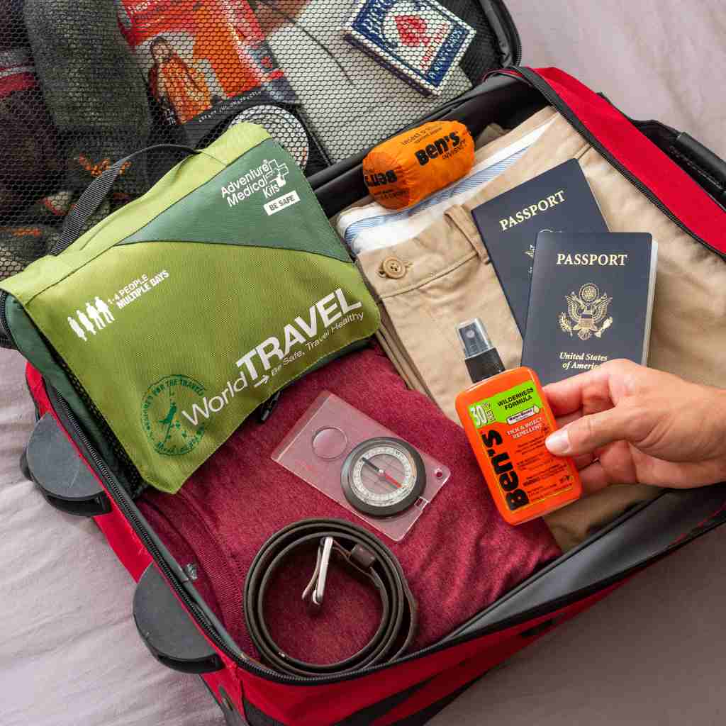 adventure-medical-kits-travel-series-world-travel-kit-medico-da-viaggio-internaz image 8