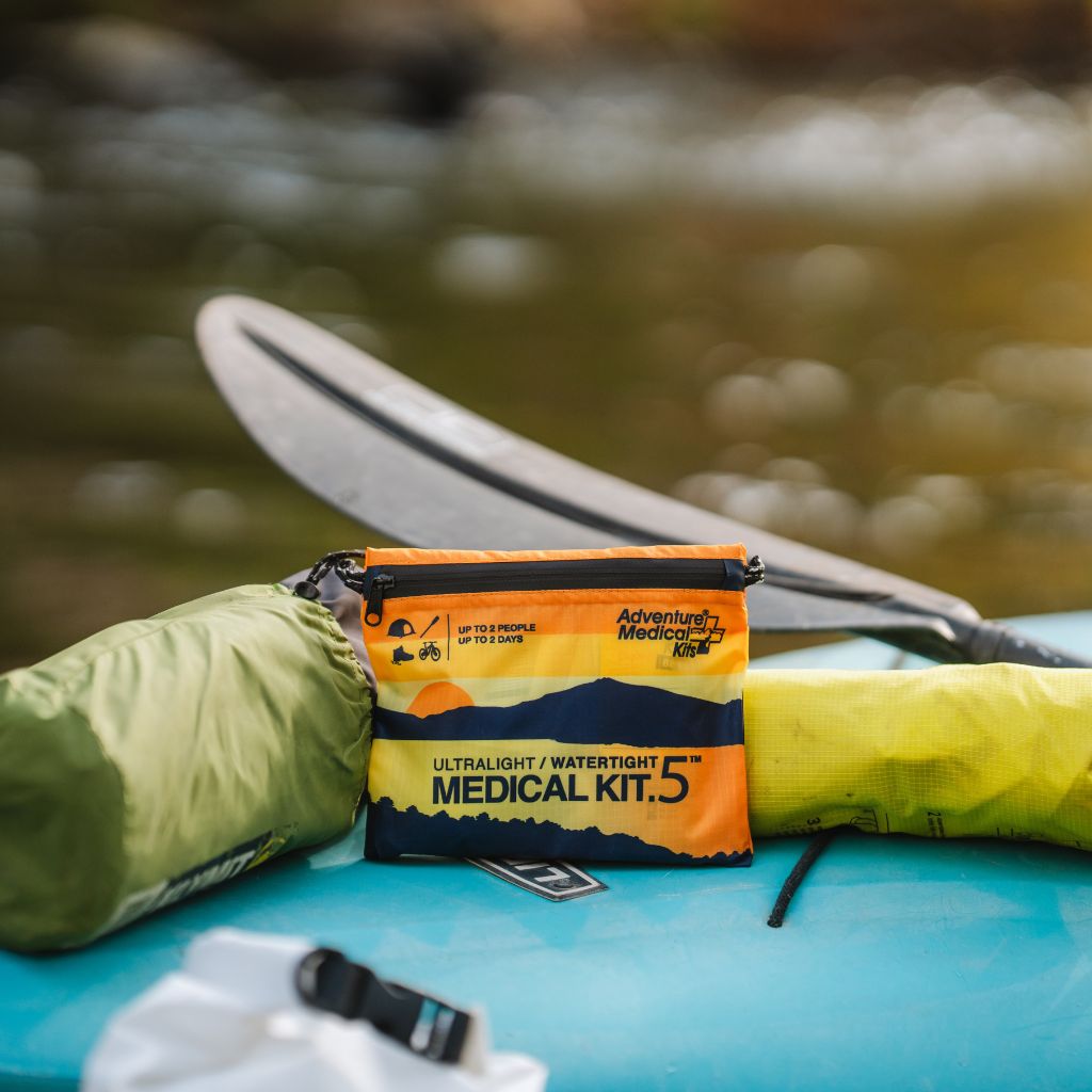 adventure-medical-kits-ultralight-watertight-medical-kit-5-kit-primo-soccorso-im image 5