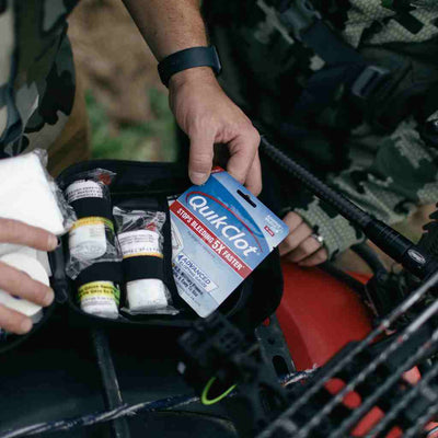 adventure-medical-kits-quikclot-garza-emostatica-3-x-2-garza-coagulante-avanzata image 5